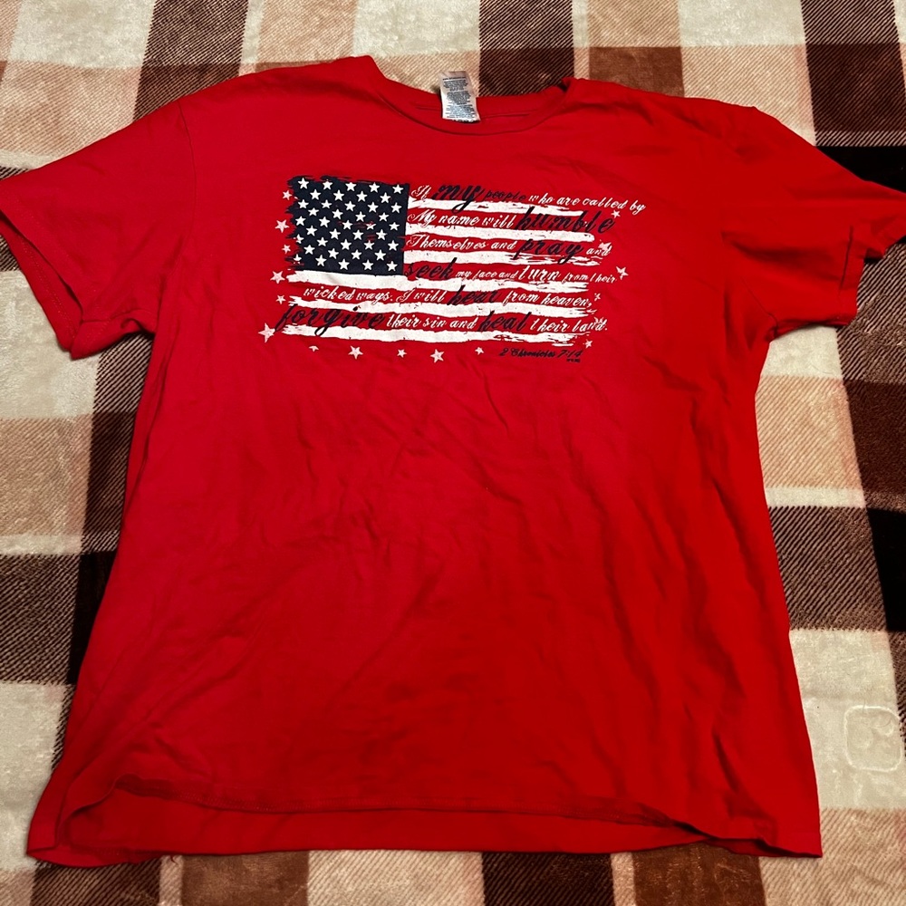 Red short sleeve shirt